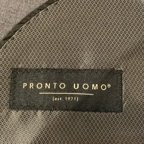 44R - Pronto Uomo  Suit Coat and Vest - Picture 7 of 16
